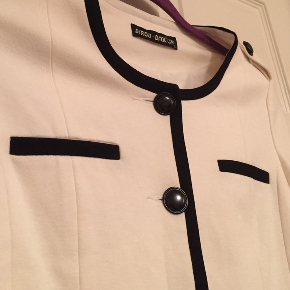 🚫BUNDLED🚫 SOLD Military Blazer - Picture 2 of 3