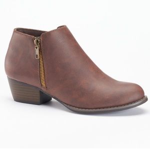 Women's ankle boots // booties