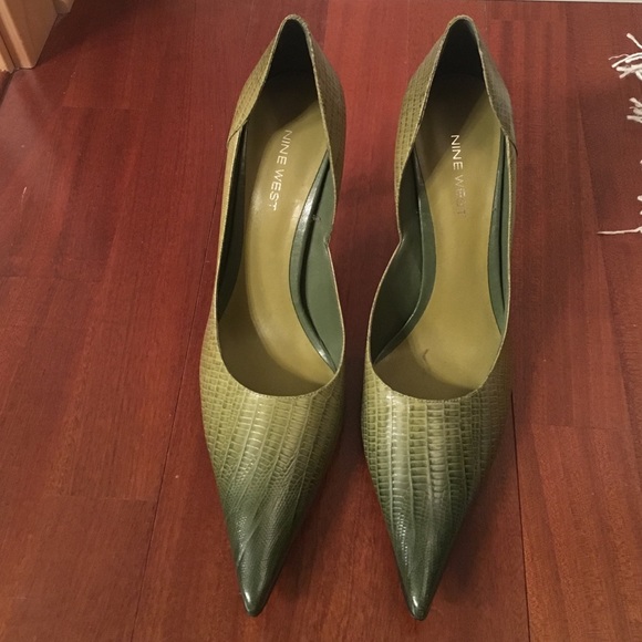 Green Nine West heels!