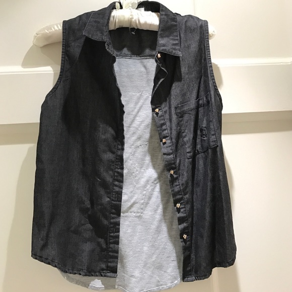 Other - Kid's Skull Beaded Chambray Top Size L