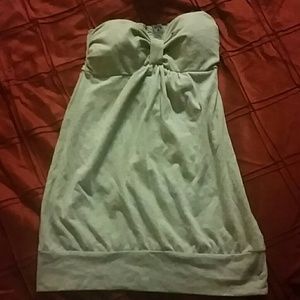 Strapless loose top