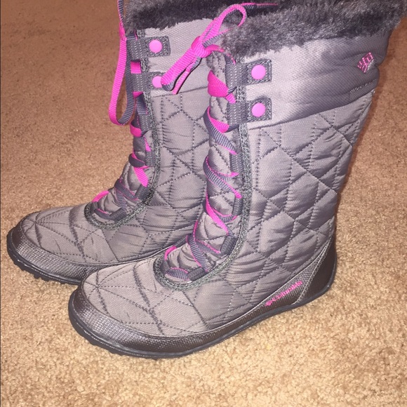 Women's Columbia boots.