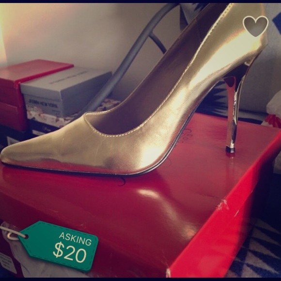 Metallic pump - Picture 1 of 1