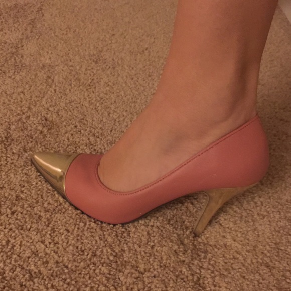 Shoes - Picture 2 of 3