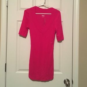 🆕 Express Sexy Basic Vee