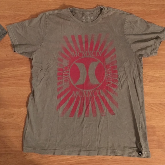 Hurley men's larger shirt