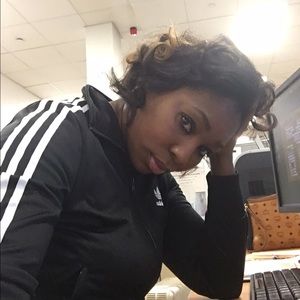 Meet your Posher, Angela