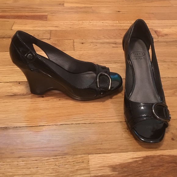 Wedge shoes
