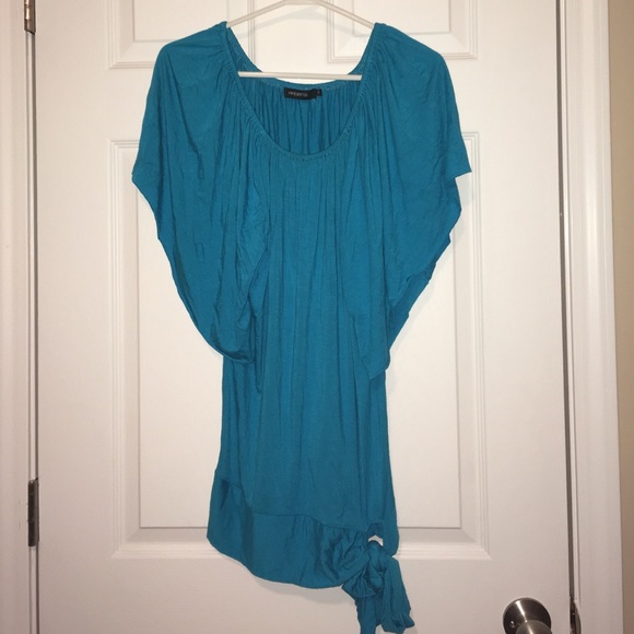 Arden B Over the Shoulder Top - Picture 1 of 2