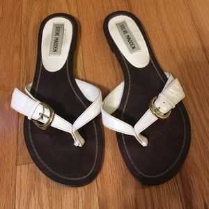 Steve Madden white flip flops