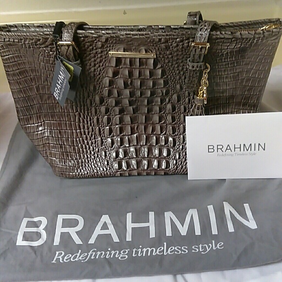 BRAND NEW GENUINE LEATHER BRAHMIN PURSE