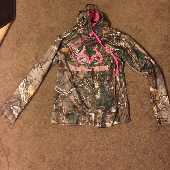 Real tree hoodie never wore.