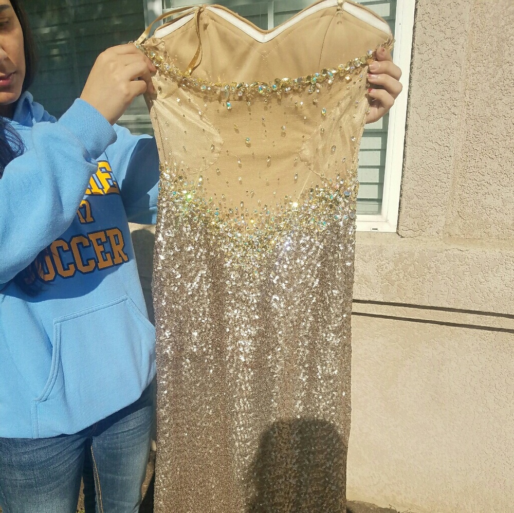 Elegant formal/homecoming/prom dress