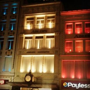 Meet your Posher, Holly