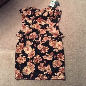 Material Girl skull & floral dress