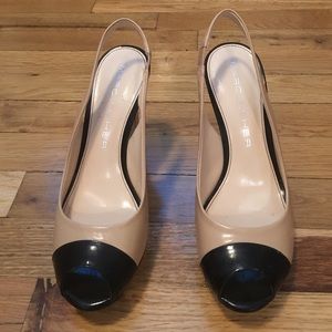Open toe Pumps