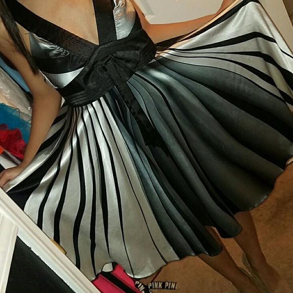 Wedding/Sunday Dress - Picture 4 of 4