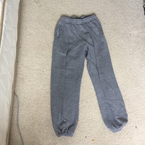 Brandy Melville Rosa sweatpants