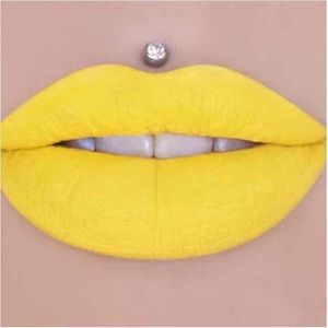 Jeffree Stars Queen Bee