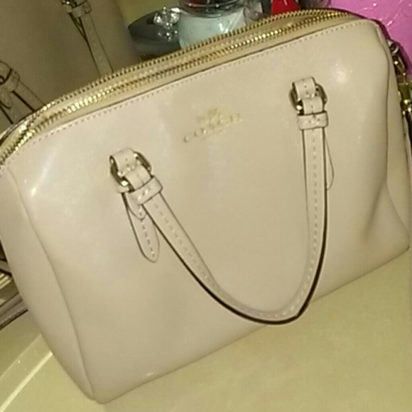 Mini Coach crossbody bag