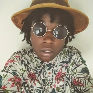 Meet your Posher, Aviee