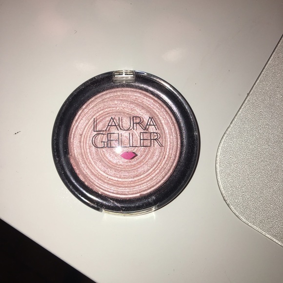 Laura Geller Charming Pink