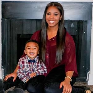 Meet your Posher, Genetta