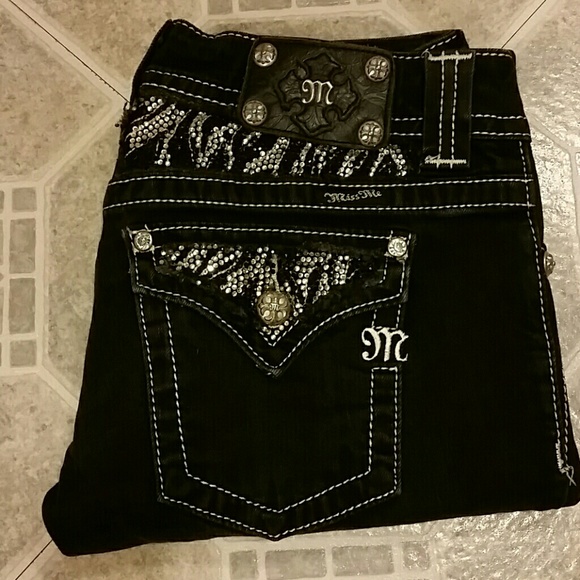 Black miss me jeans