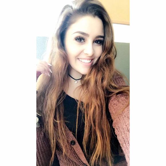 Meet your Posher, Maria - Picture 1 of 1