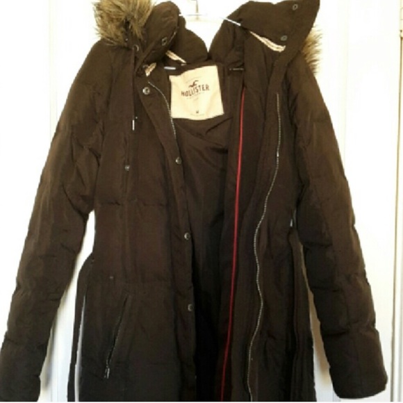 Hollister long puff coat with fur