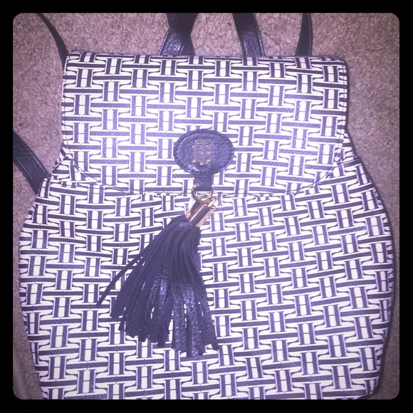 Tommy Hilfiger bag