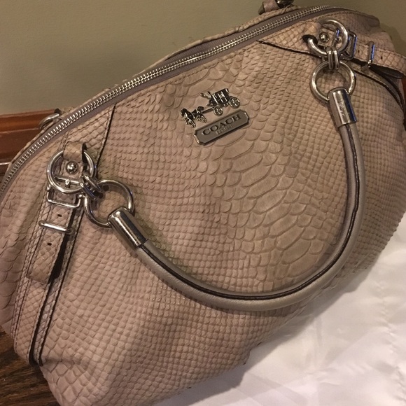 Coach snake skin bag - Picture 2 of 4