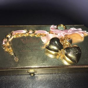 AUTH. RARE Juicy Contour Lip Gloss Heart Bracelet