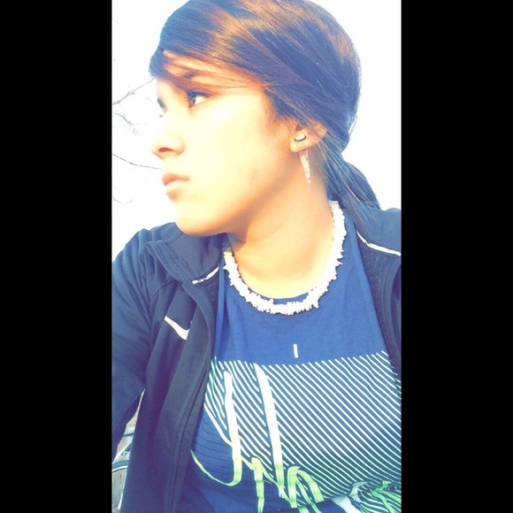 Meet your Posher, Diana - Picture 1 of 1