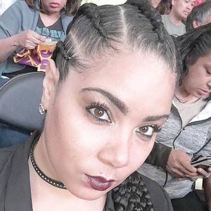 Meet your Posher, Aisha