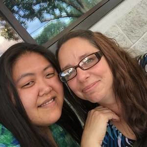 Meet your Posher, Holly