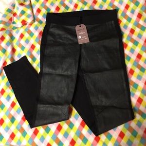 CAbi NWT Stevie Leggings Black / Fleather Med