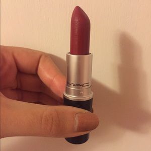 M.a.c "Stunner" from MAC x nasty gal collection