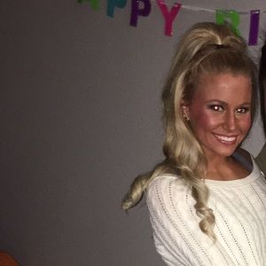 Meet your Posher, Kelsey