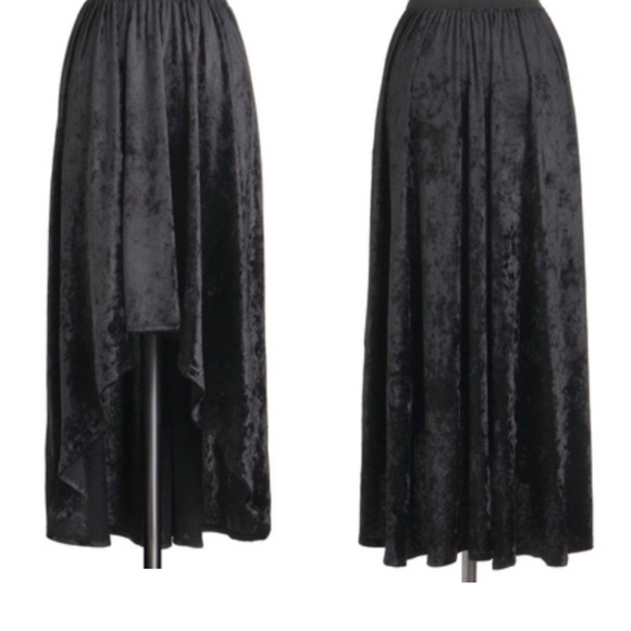 *LAST ONE* VELVET CRUSH HIGH LOW SKIRT - Picture 2 of 6