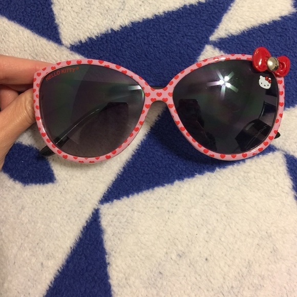 Hello Kitty sunglasses