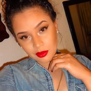 Meet your Posher, Carolin