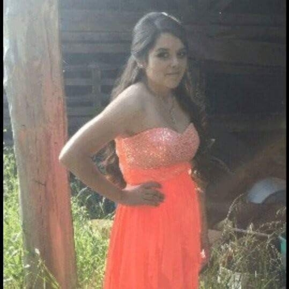 Meet your Posher, Selena - Picture 1 of 1