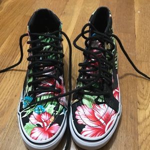 Vans Hawaiian print shoes