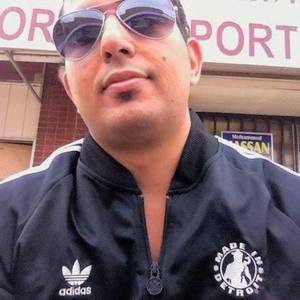 Meet your Posher, Adrian