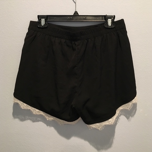 ⚡️FLOWY SHORTS WITH LACE TRIM⚡️ - Picture 2 of 2