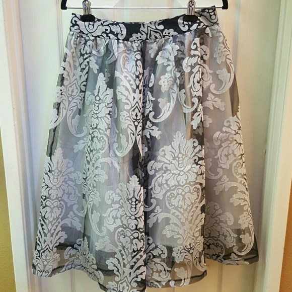 NOVELTY FULL SKIRT - Picture 3 of 3
