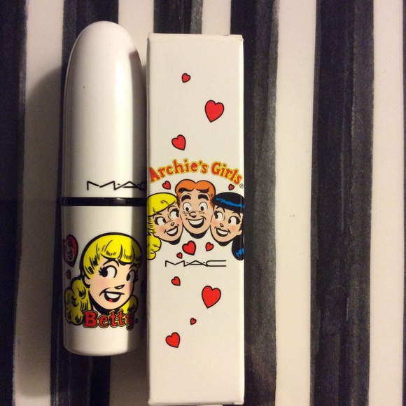 MAC Archie lipstick "Girl Next Door"