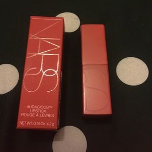 Nars Audacious shade Rita
