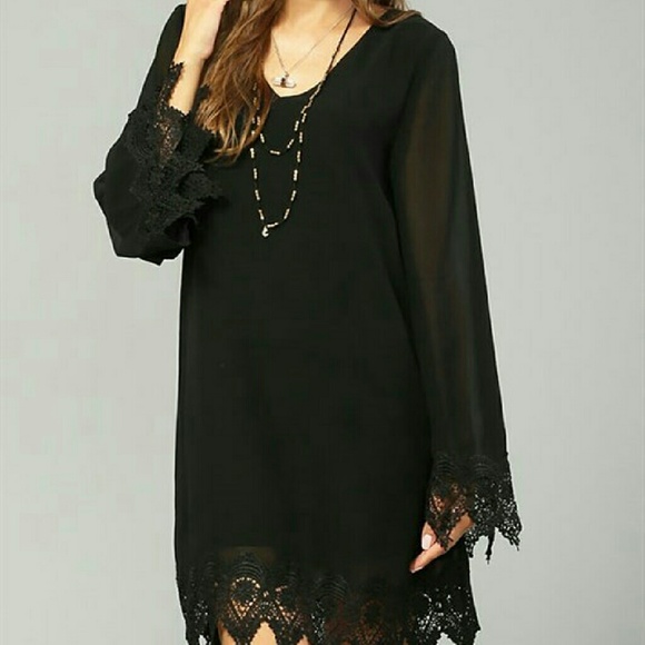 LACE TRIM TUNIC DRESS - Picture 2 of 3
